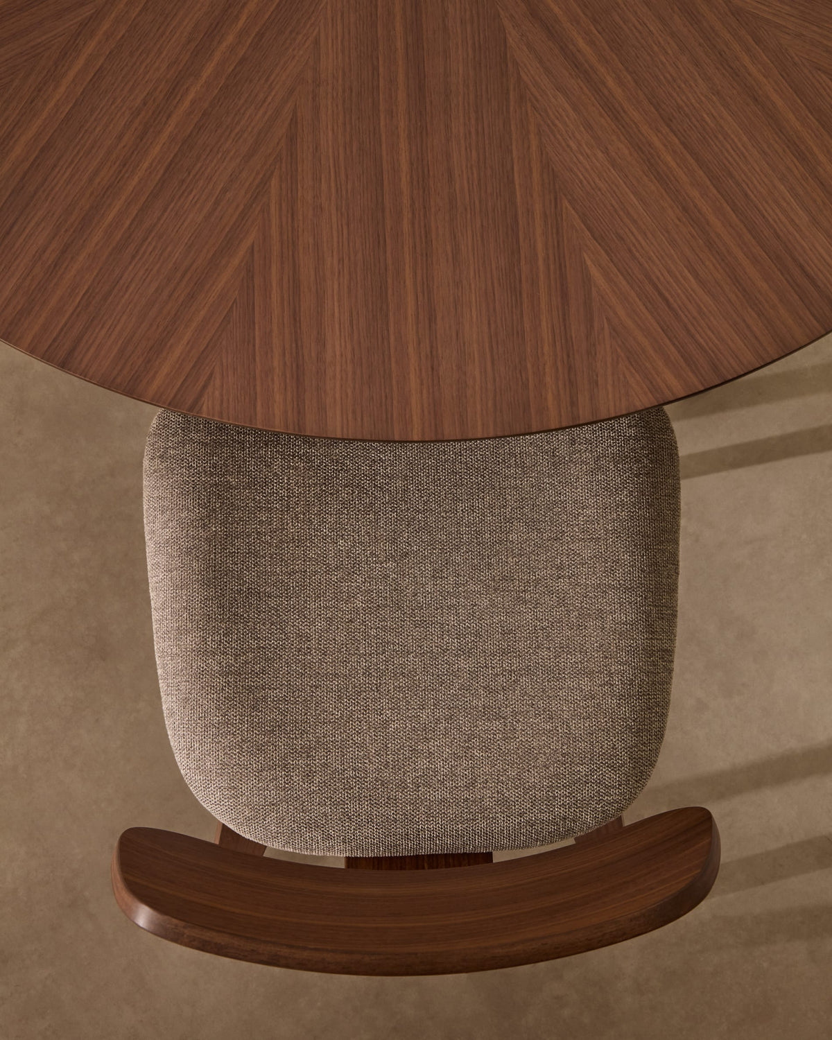 Naanim Table Ronde en Placage de Noyer Ø 120 cm