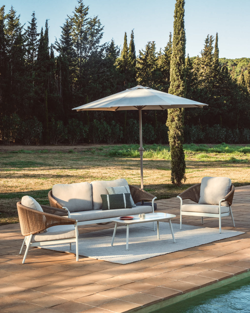Zuara Ensemble Canapé 3 Places Fauteuils et Table d'Extérieur