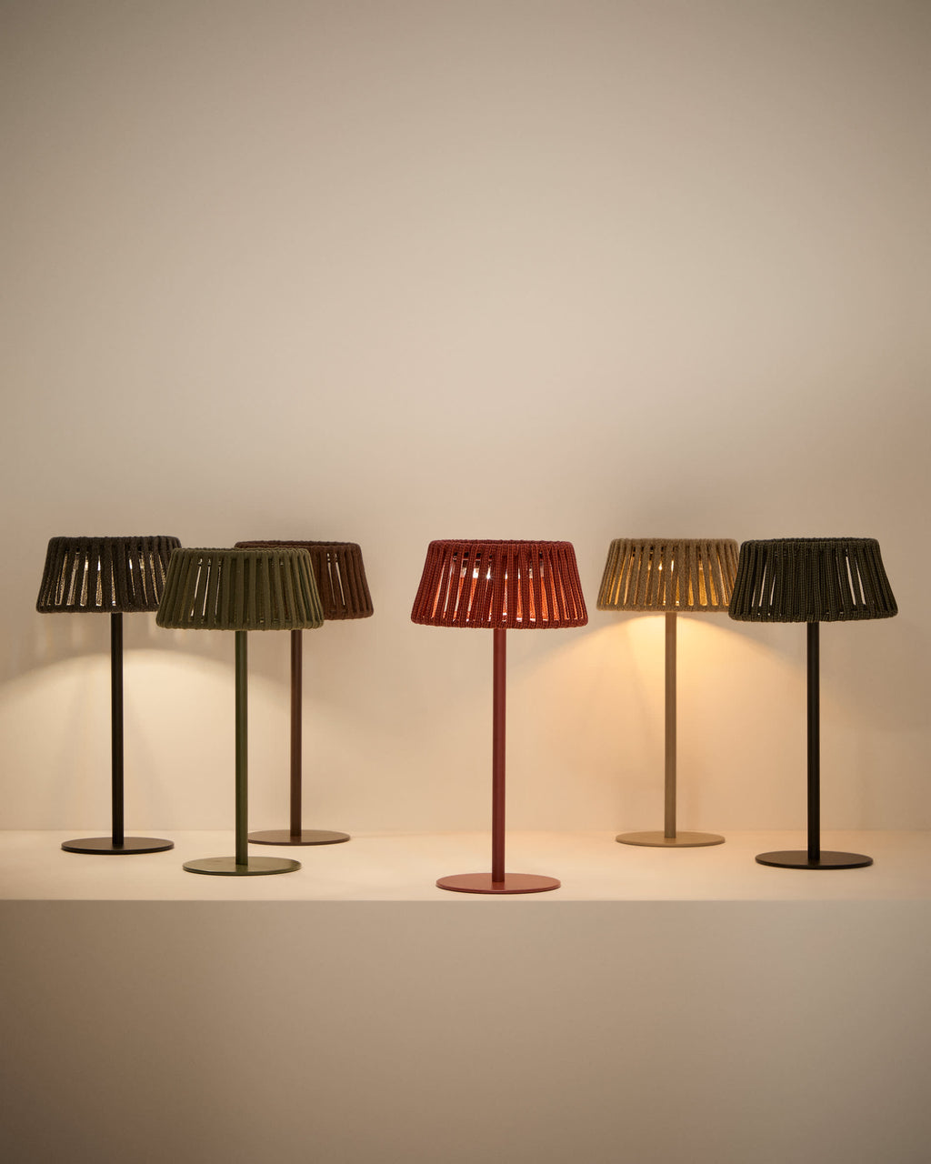 Aldet Lampe de Table Solaire d’Extérieur en Corde et Métal 16x30 cm