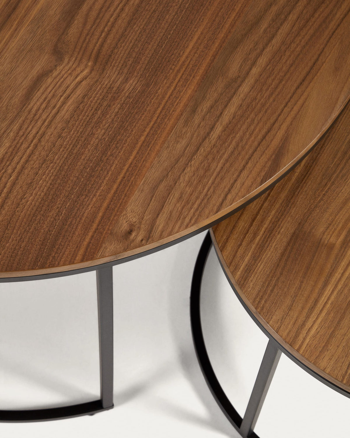 Yoana Ensemble 2 Tables d'Appoint Gigognes en Bois et Métal Ø 80 cm / Ø 50 cm